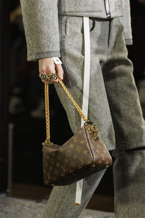 louis vuitton fall winter 2018 handbags|Louis Vuitton handbags latest collection.